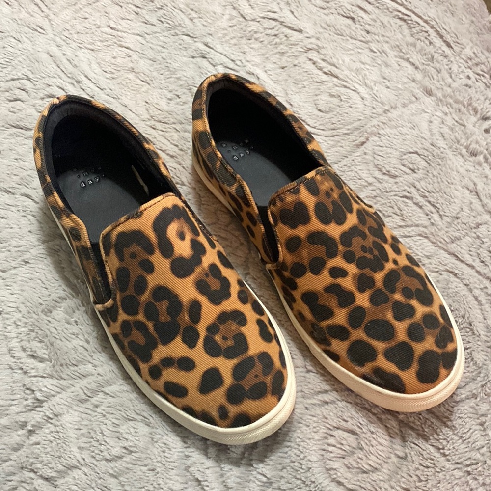 a new day brand (Target) leopard slip-on flats, size 9, like new, gently worn